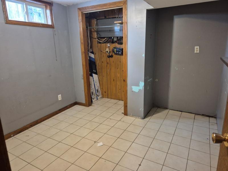 116 Huntington Court, Thunder Bay, ON - Indoor Photo Showing Other Room
