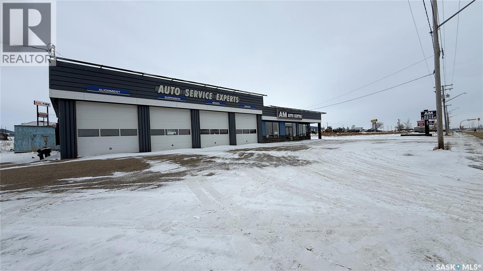370 Railway Avenue E, North Battleford, SK