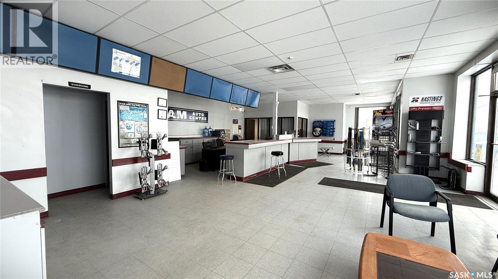 370 Railway Avenue E, North Battleford, SK