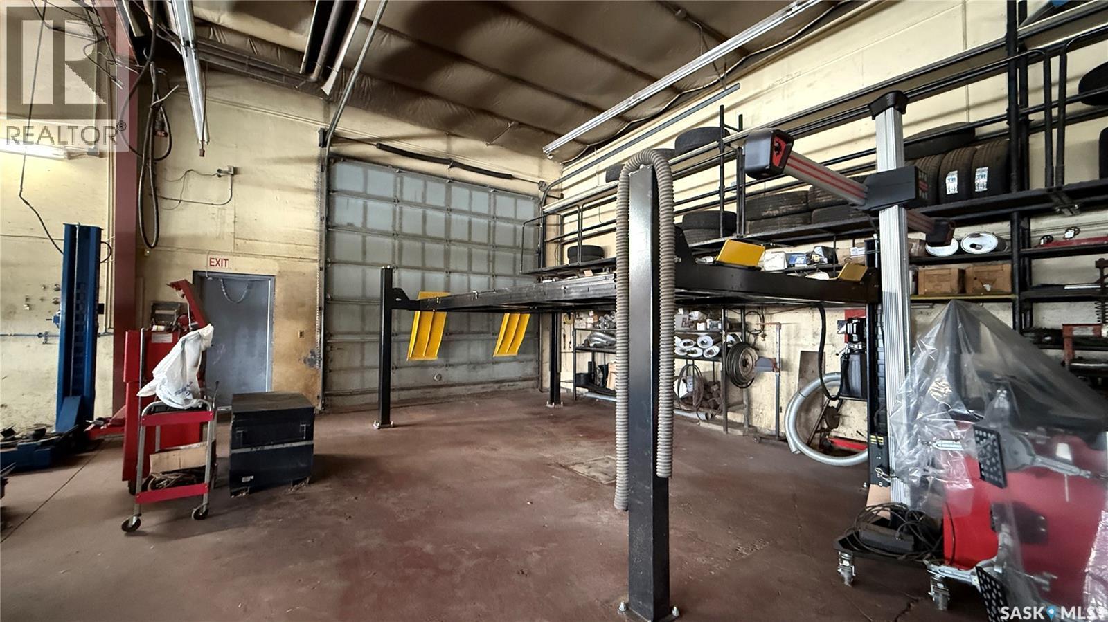 370 Railway Avenue E, North Battleford, SK