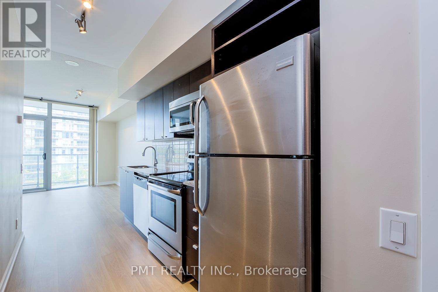 612 - 105 The Queensway, Toronto, ON - Indoor Photo Showing Kitchen With Stainless Steel Kitchen