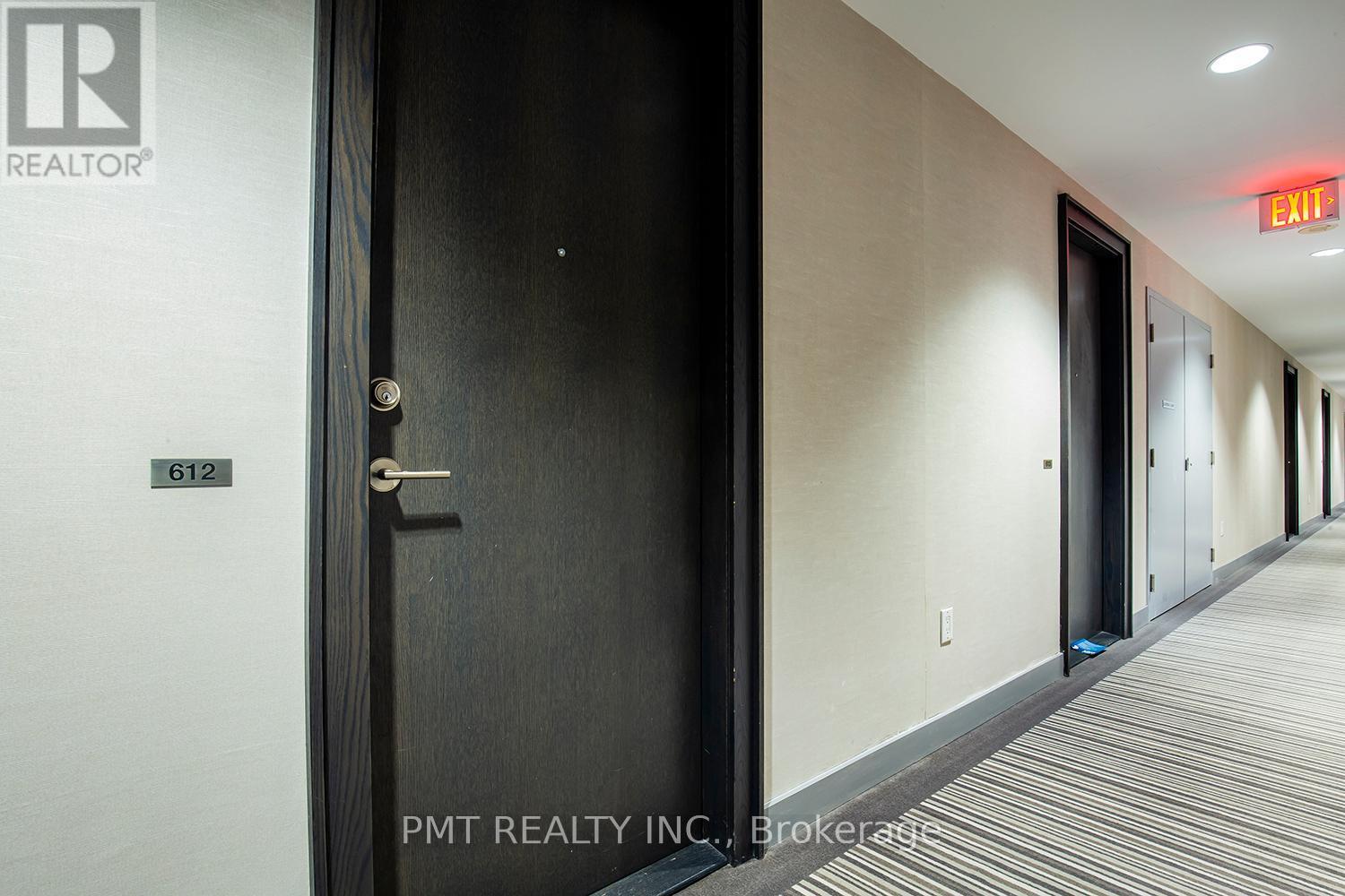 612 - 105 The Queensway, Toronto, ON - Indoor Photo Showing Other Room