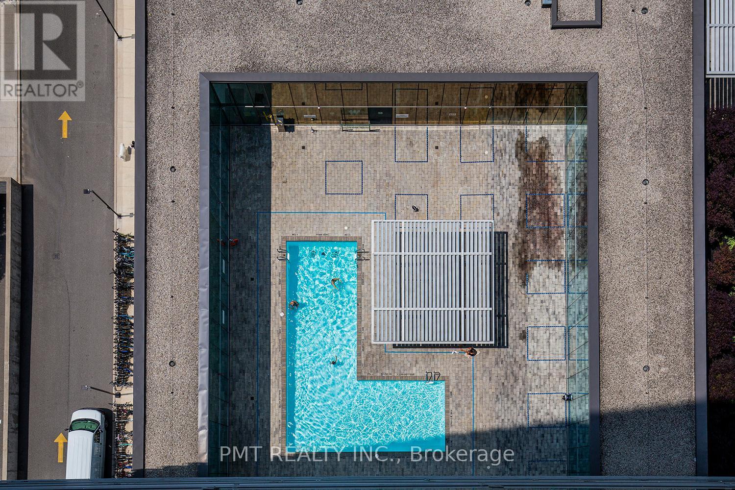 612 - 105 The Queensway, Toronto, ON -