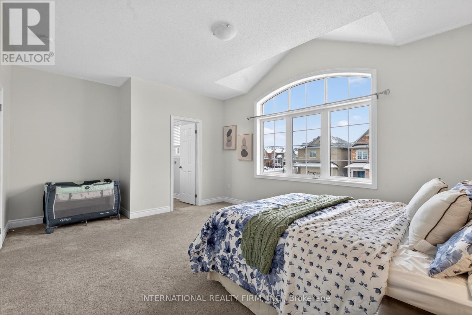 254 Niagara Trail, Halton Hills, ON - Indoor Photo Showing Bedroom