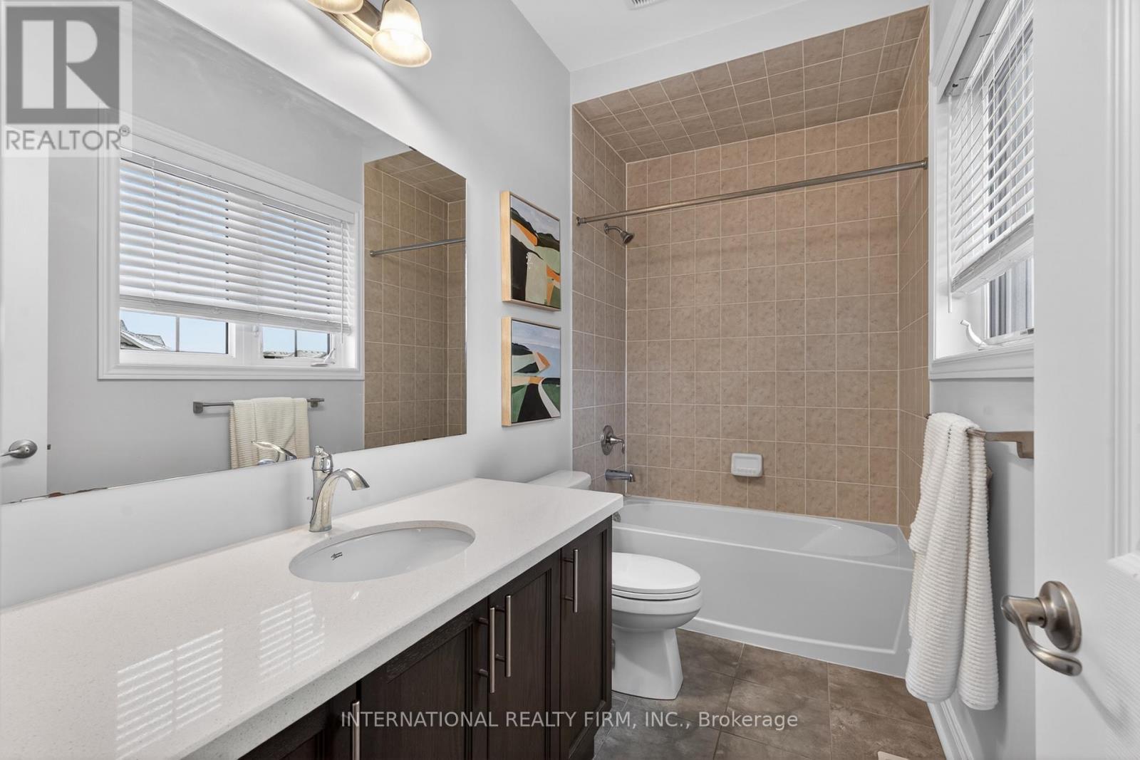 254 Niagara Trail, Halton Hills, ON - Indoor Photo Showing Bathroom