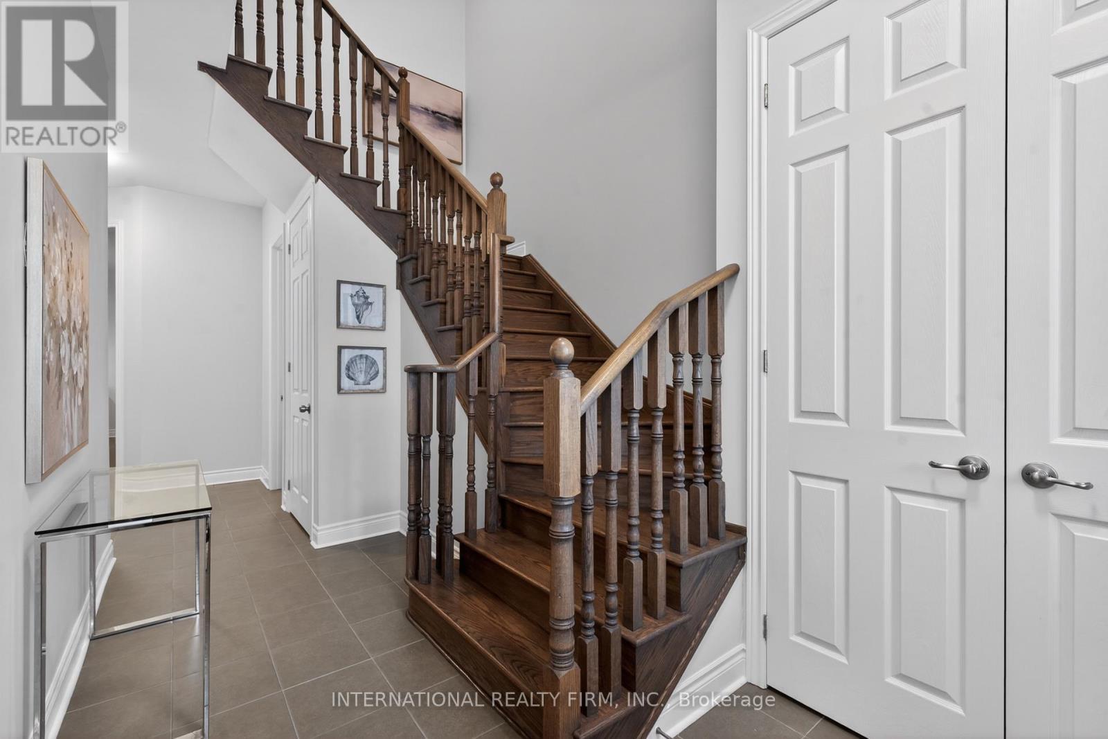 254 Niagara Trail, Halton Hills, ON - Indoor Photo Showing Other Room