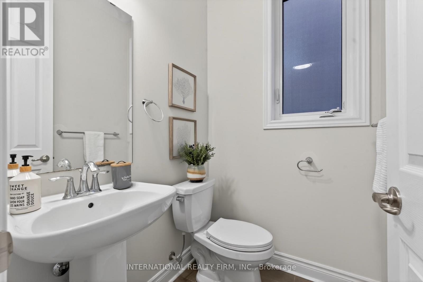254 Niagara Trail, Halton Hills, ON - Indoor Photo Showing Bathroom
