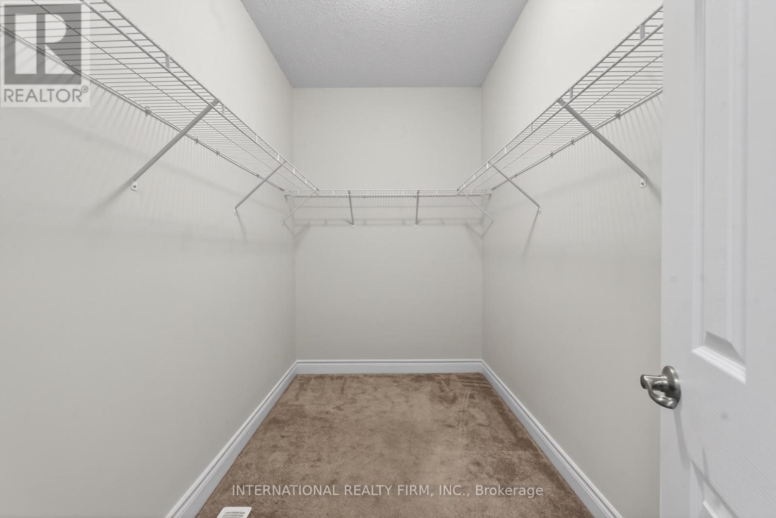 254 Niagara Trail, Halton Hills, ON - Indoor With Storage