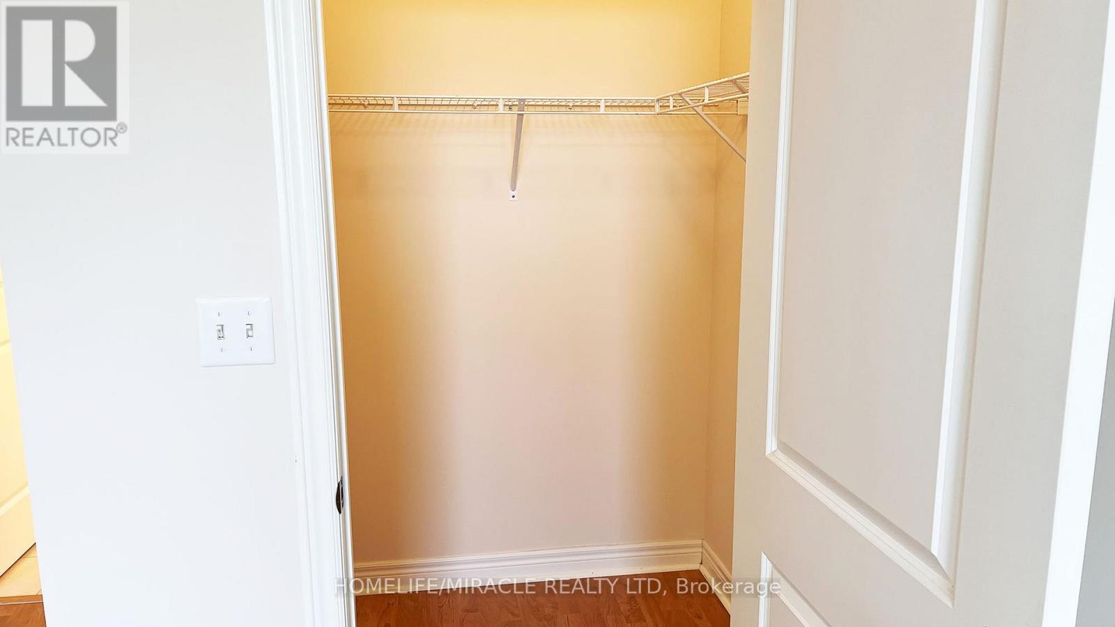 502 - 383 Main Street E, Milton, ON - Indoor Photo Showing Other Room