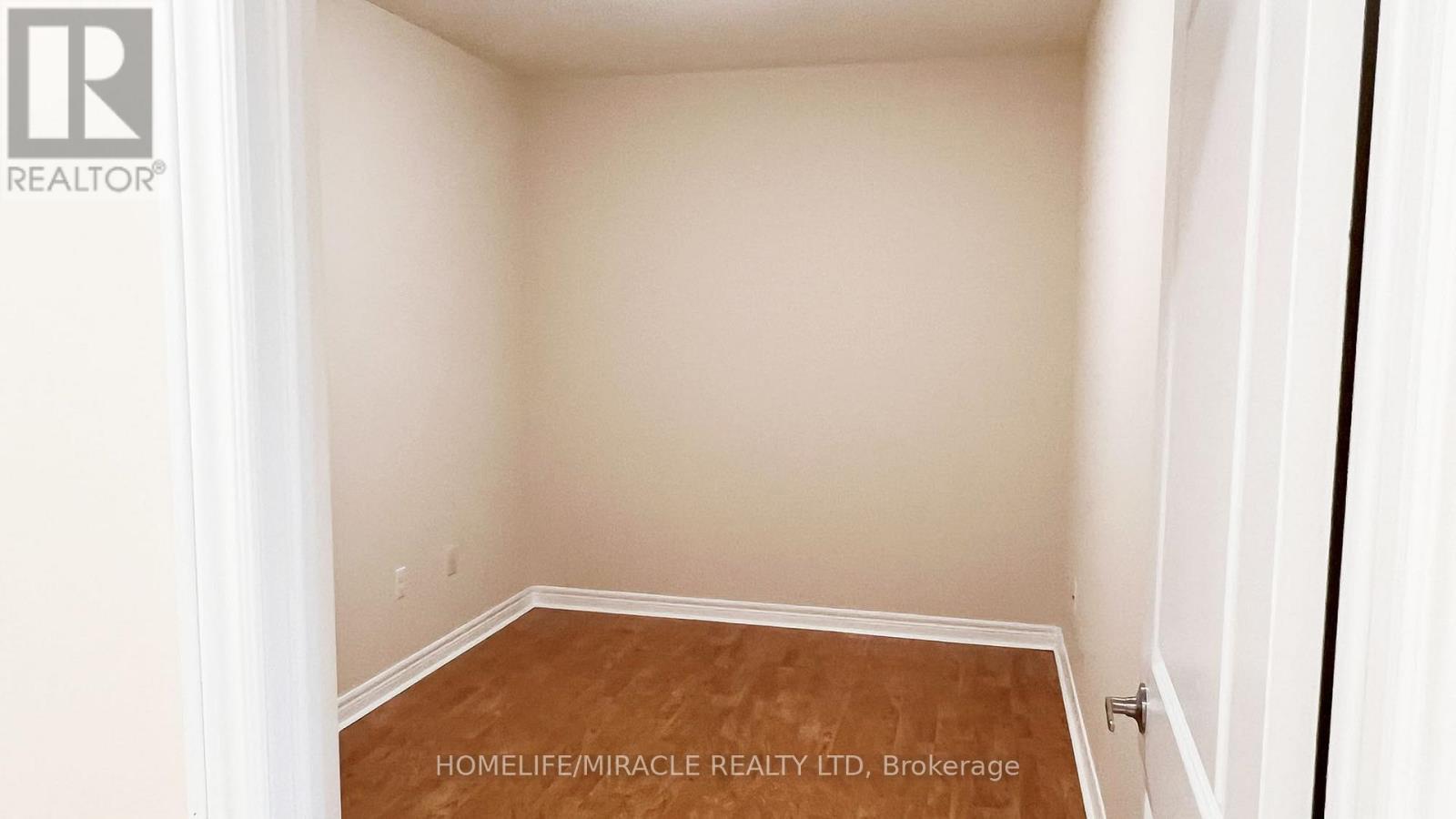 502 - 383 Main Street E, Milton, ON - Indoor Photo Showing Other Room