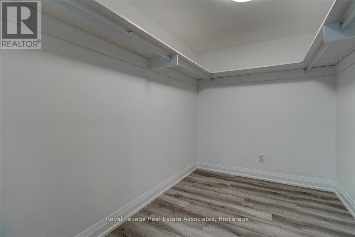 1562 Upper Ottawa Street, Hamilton, ON - Indoor