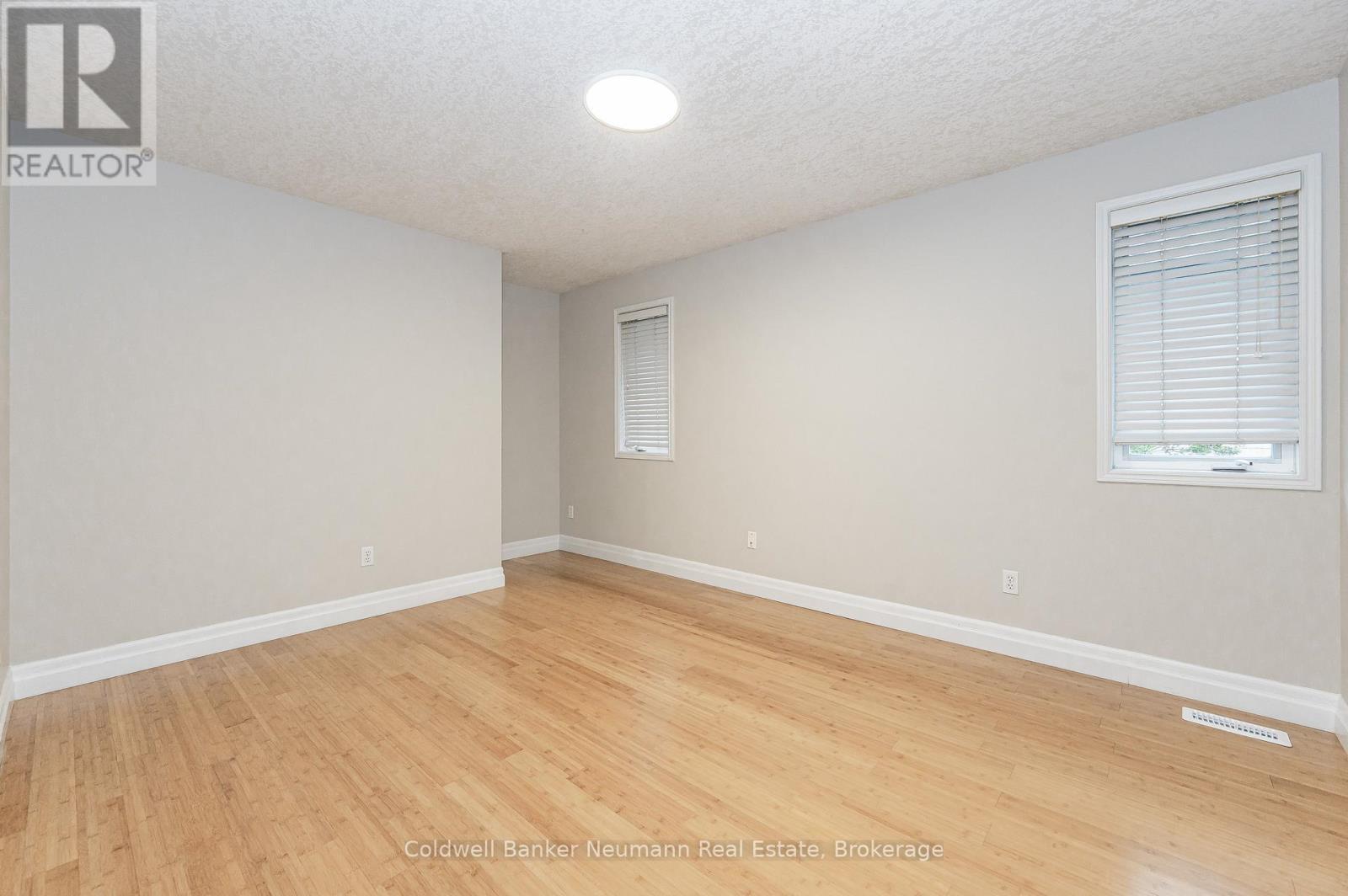Upper - 18 Whittaker Court, Guelph (Kortright Hills), ON - Indoor Photo Showing Other Room