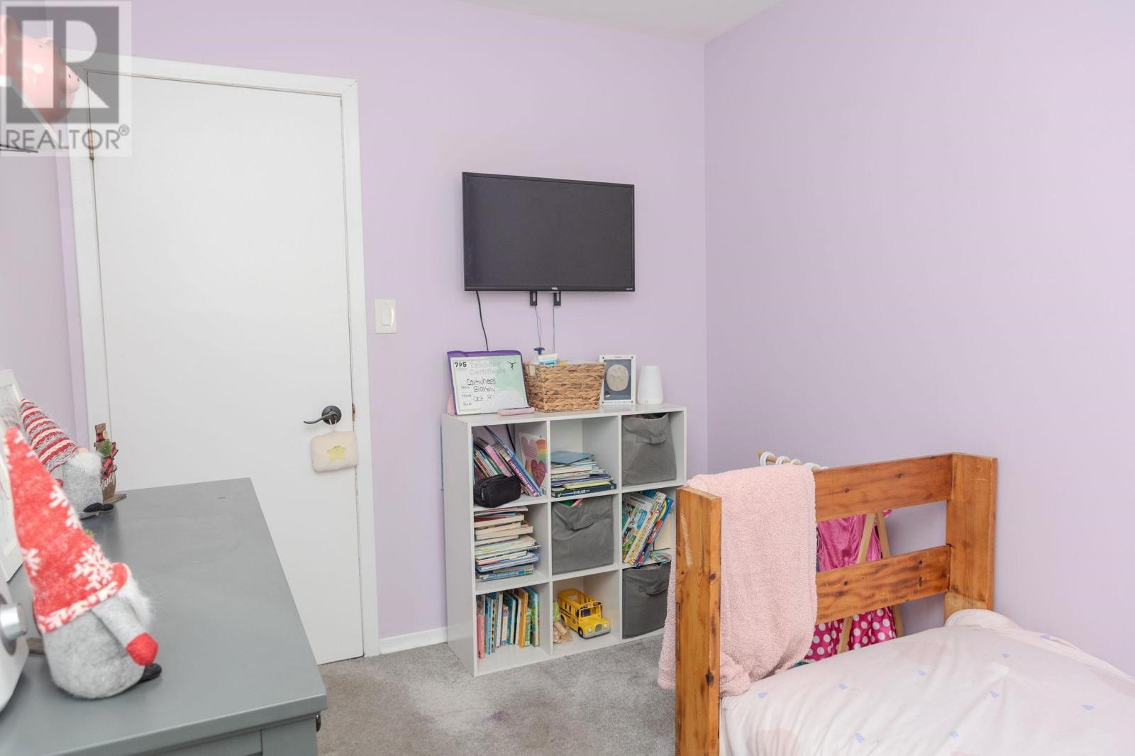 11 Kerr Dr, Sault Ste. Marie, ON - Indoor Photo Showing Bedroom