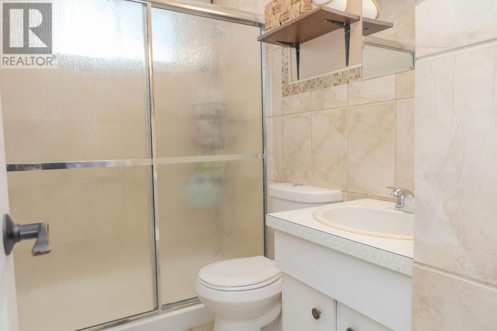 11 Kerr Dr, Sault Ste. Marie, ON - Indoor Photo Showing Bathroom