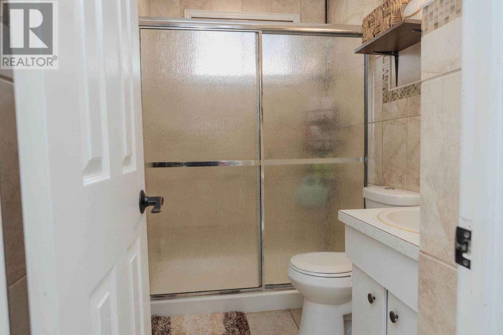 11 Kerr Dr, Sault Ste. Marie, ON - Indoor Photo Showing Bathroom