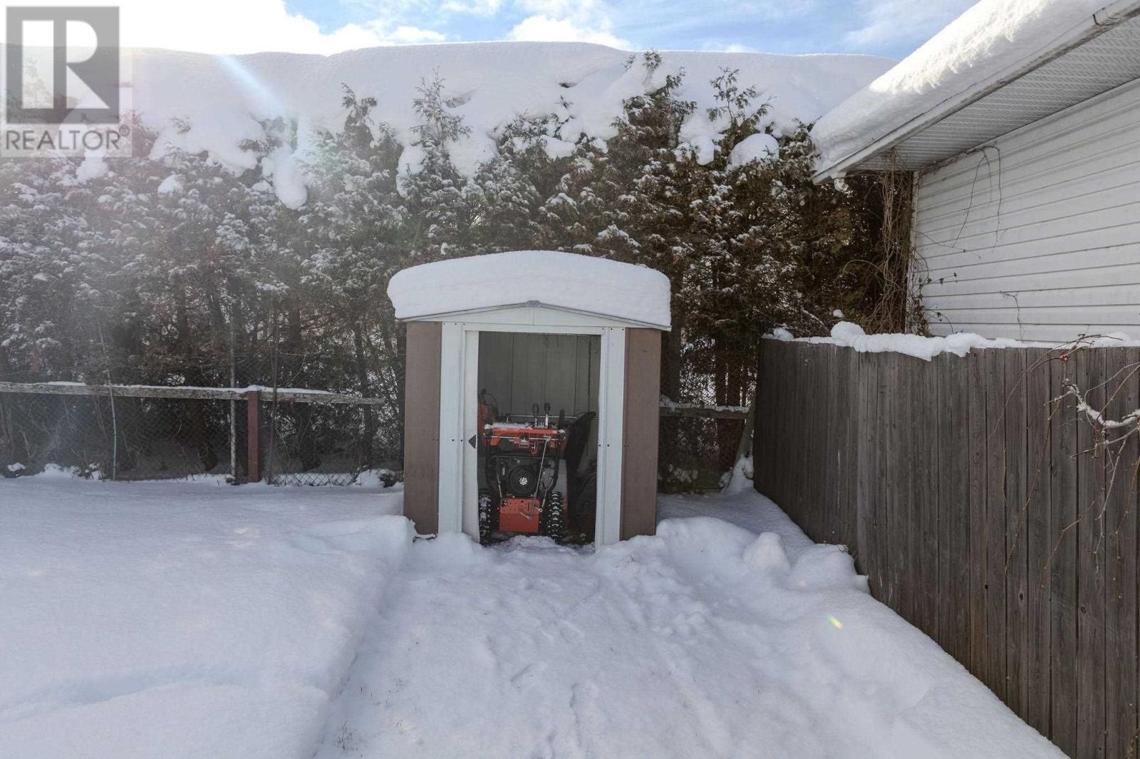 11 Kerr Dr, Sault Ste. Marie, ON - Outdoor