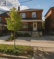 10 FAIRBANK Avenue Toronto, ON M6E 3Y4