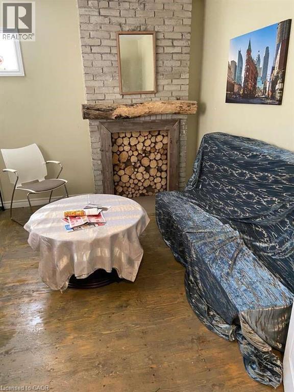 10 Fairbank Avenue, Toronto, ON - Indoor