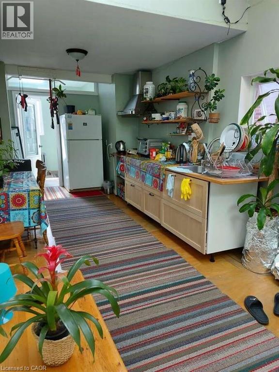 10 Fairbank Avenue, Toronto, ON - Indoor