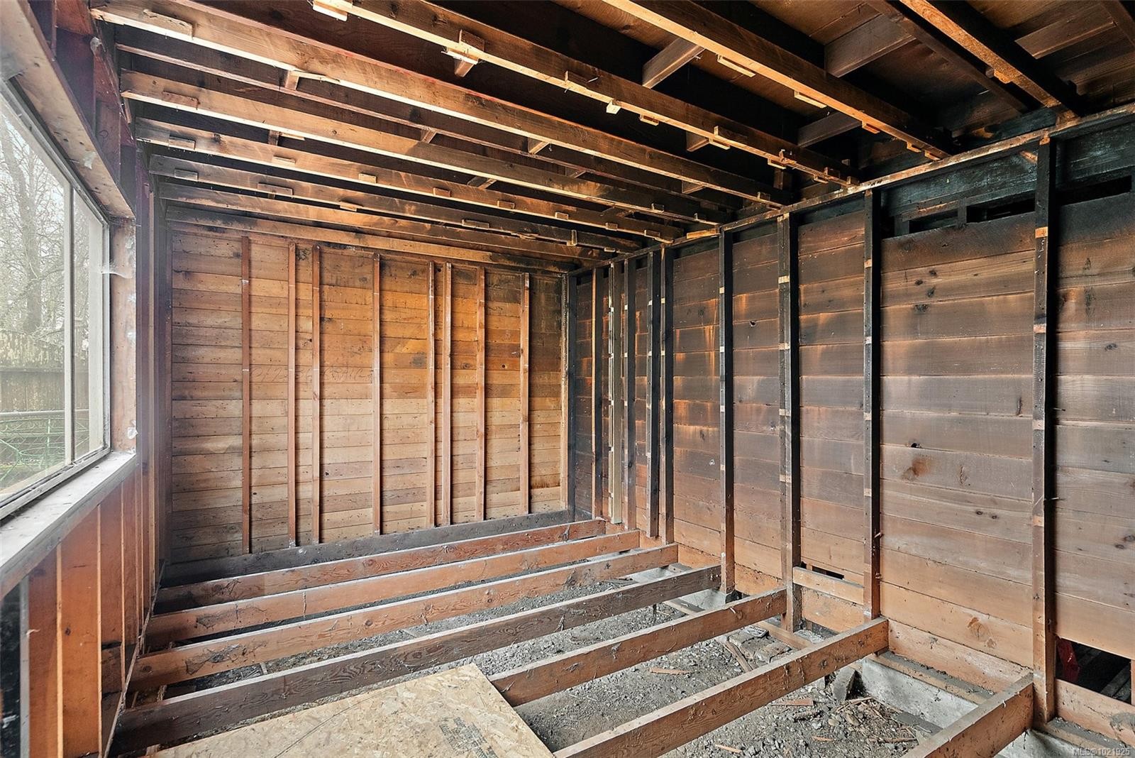 1826 Cedar Hill Cross Rd, Saanich, BC