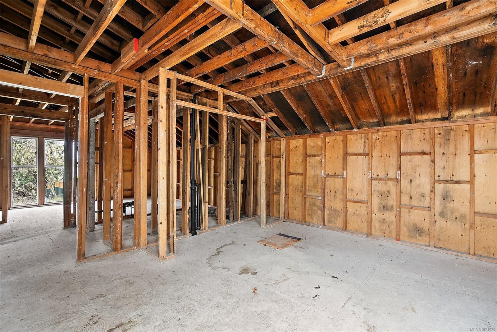 1826 Cedar Hill Cross Rd, Saanich, BC