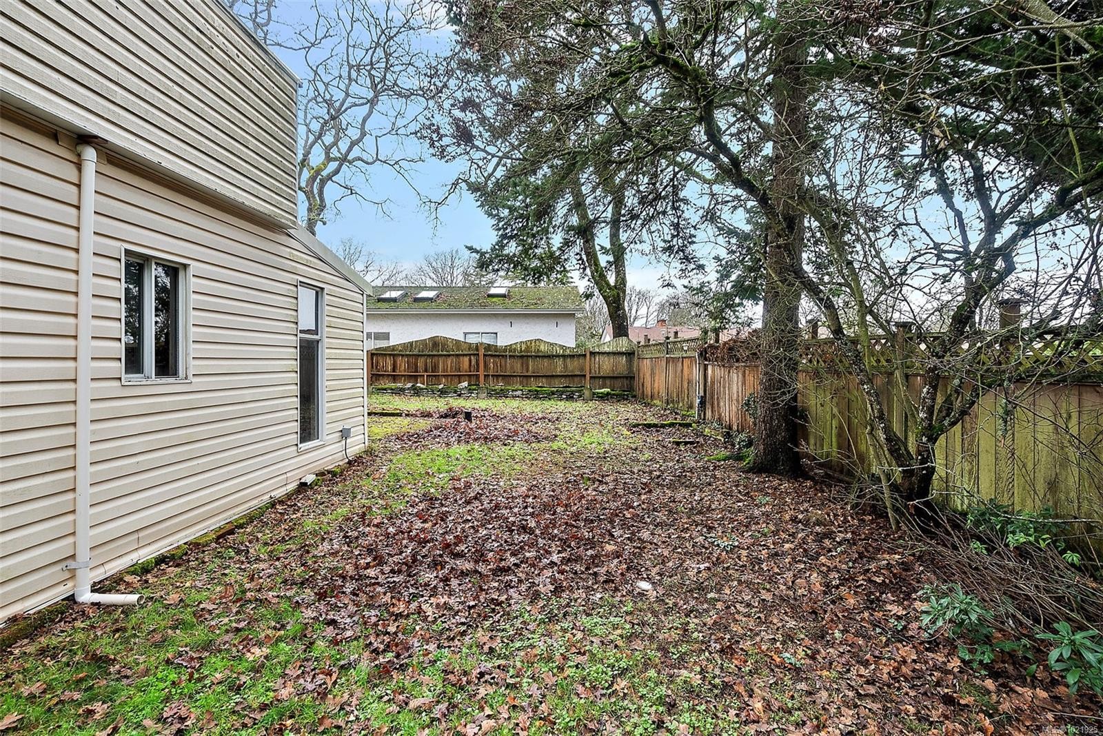 1826 Cedar Hill Cross Rd, Saanich, BC