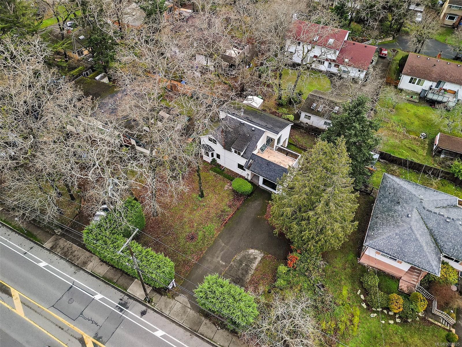 1826 Cedar Hill Cross Rd, Saanich, BC