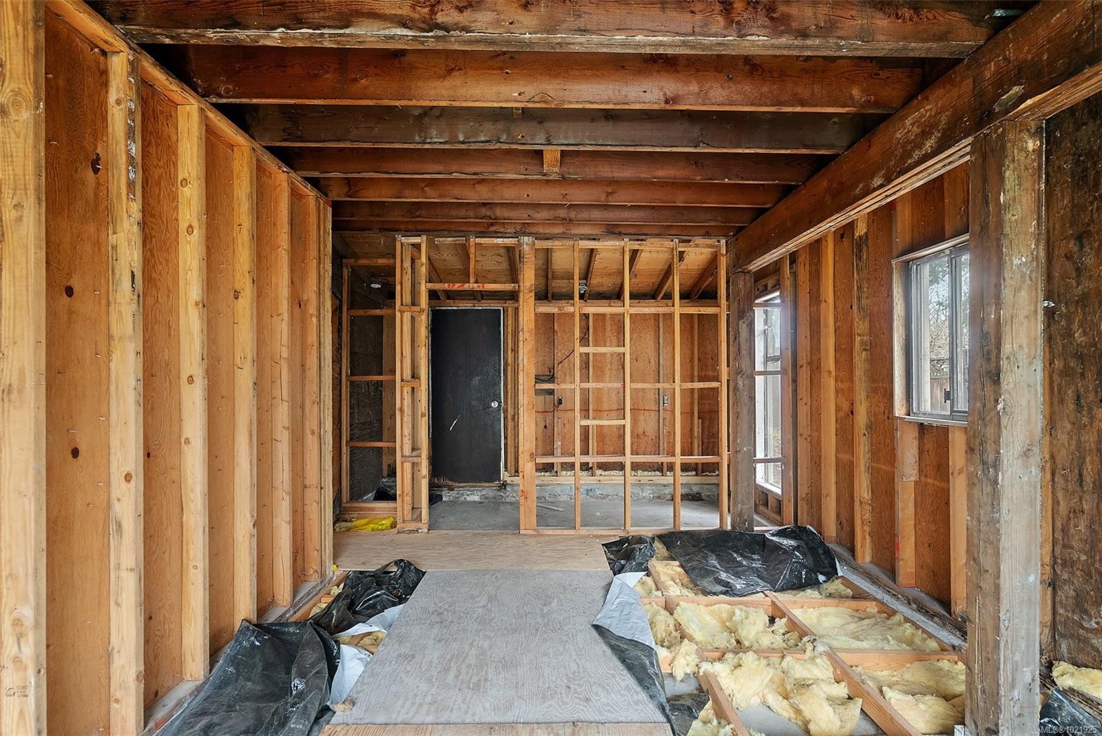 1826 Cedar Hill Cross Rd, Saanich, BC