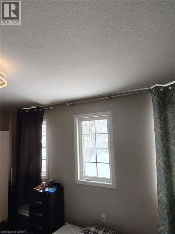 501 Topper Woods Crescent Unit# Upper, Kitchener, ON - Indoor Photo Showing Bedroom