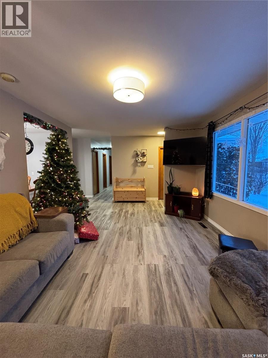 114 Jubilee Crescent, Canora, SK - Indoor Photo Showing Other Room