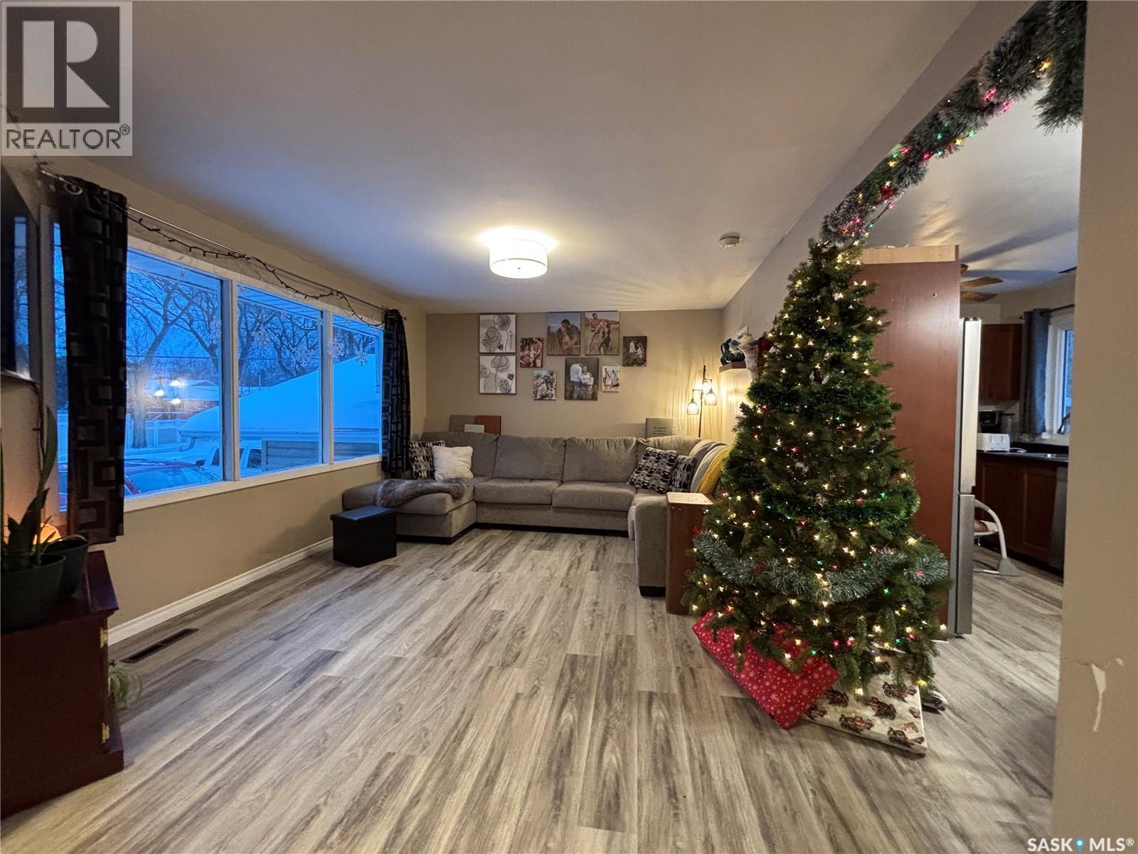 114 Jubilee Crescent, Canora, SK - Indoor