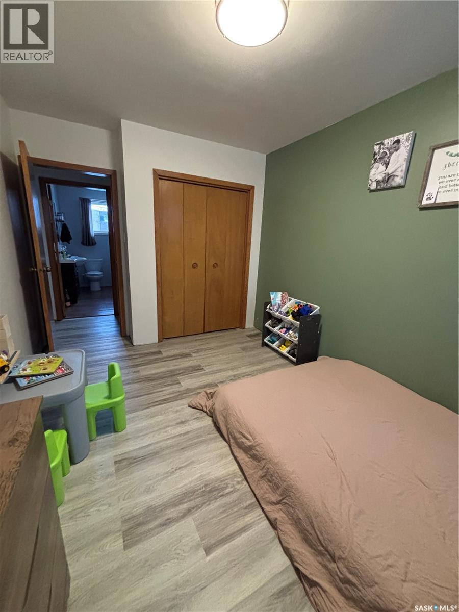 114 Jubilee Crescent, Canora, SK - Indoor Photo Showing Bedroom