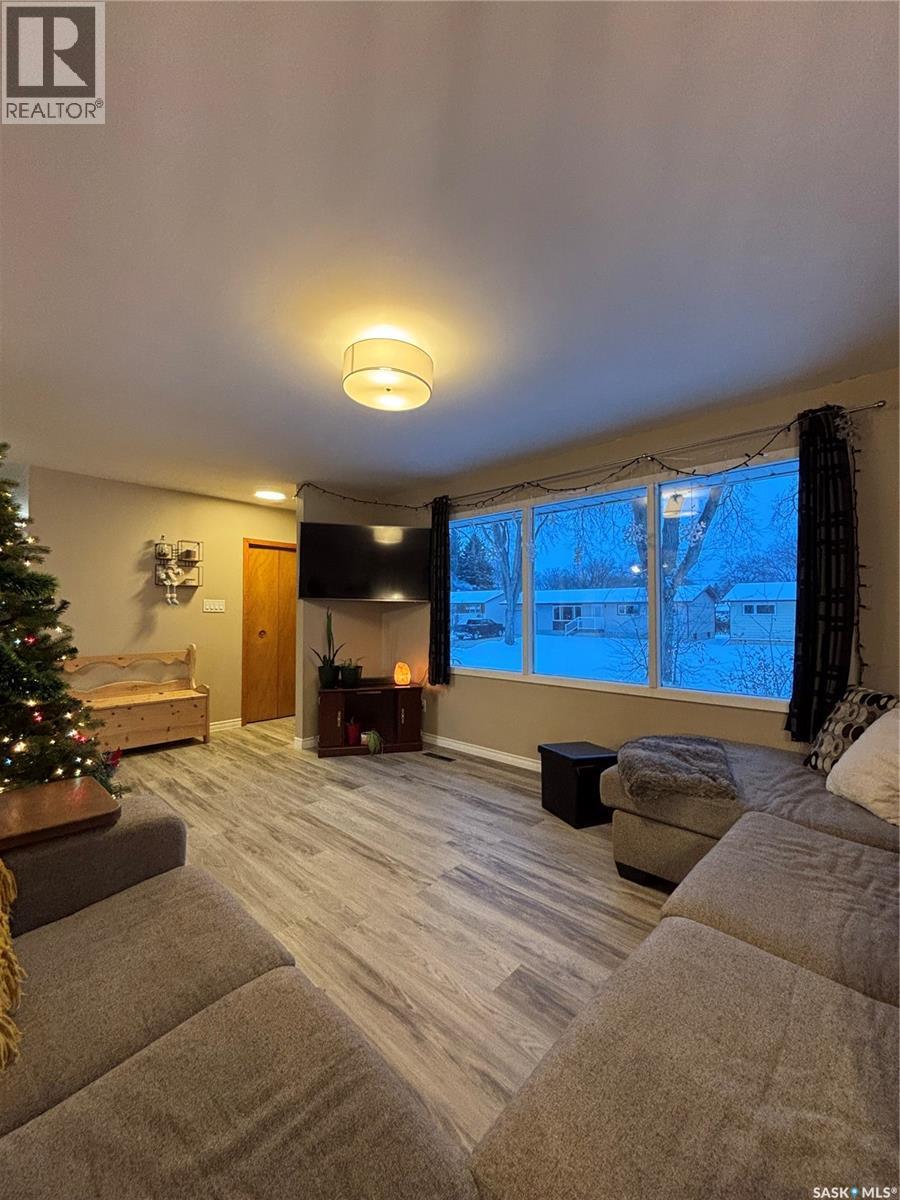 114 Jubilee Crescent, Canora, SK - Indoor