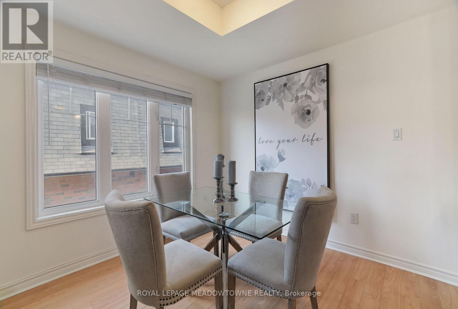 1704 - 2420 Baronwood Drive, Oakville, ON - Indoor Photo Showing Dining Room