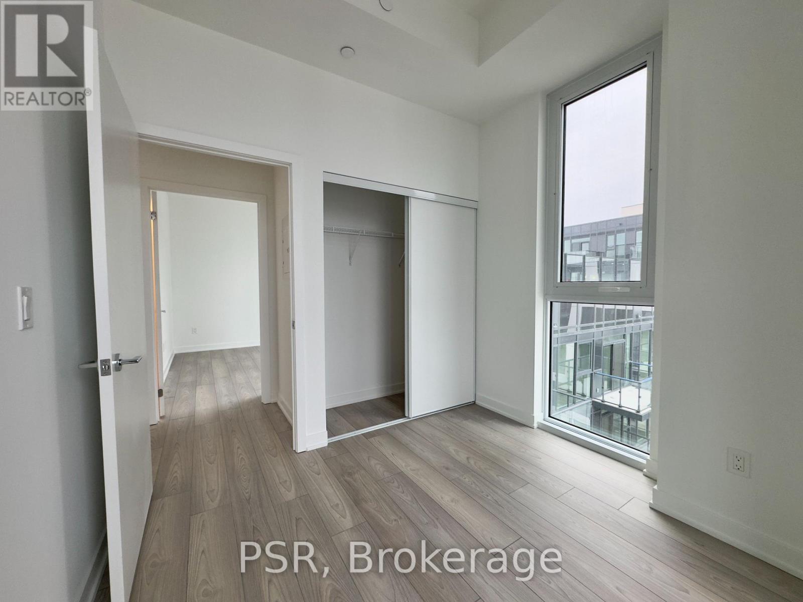 915 - 1007 The Queensway, Toronto, ON - Indoor Photo Showing Other Room