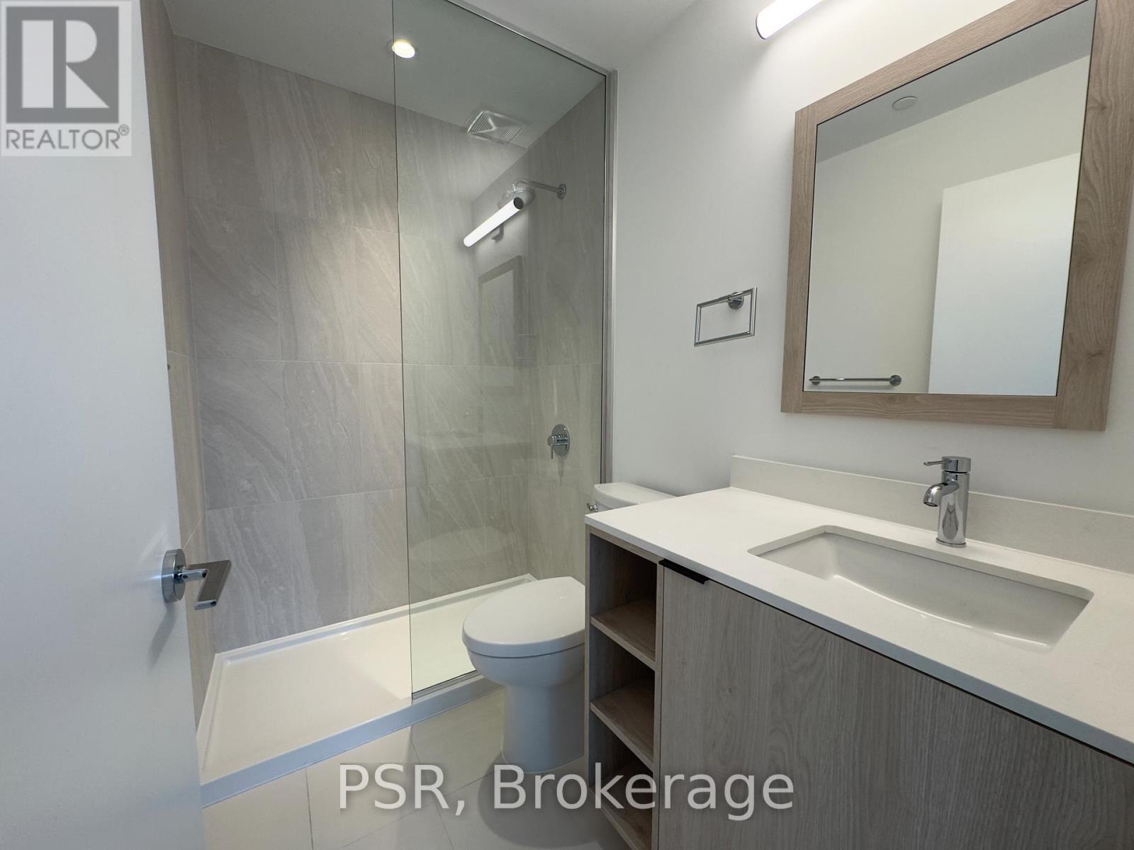 915 - 1007 The Queensway, Toronto, ON - Indoor Photo Showing Bathroom