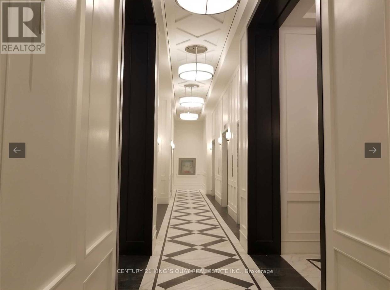 606 - 955 Bay Street, Toronto, ON - Indoor Photo Showing Other Room