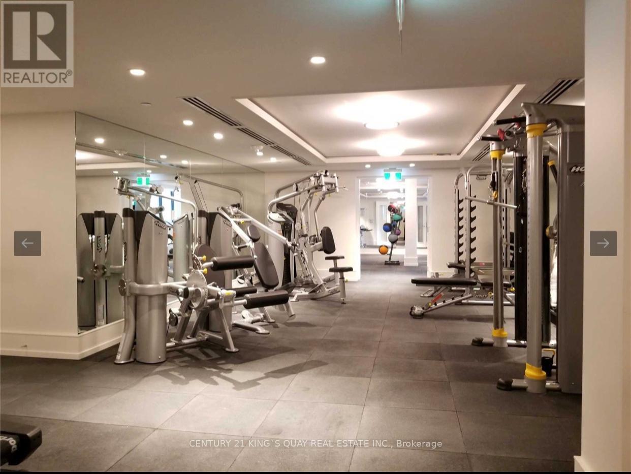 606 - 955 Bay Street, Toronto, ON - Indoor Photo Showing Gym Room