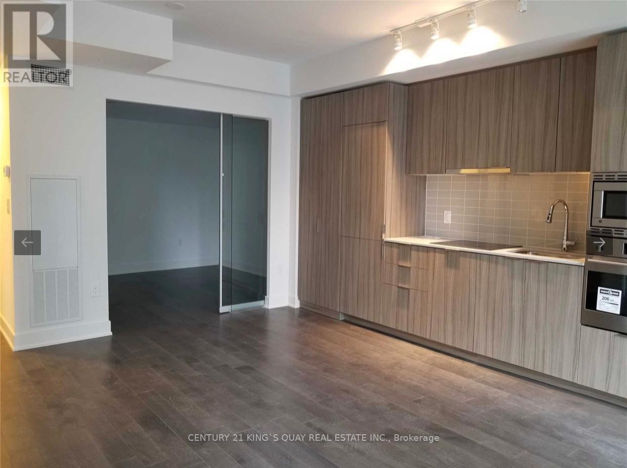 606 - 955 Bay Street, Toronto, ON - Indoor