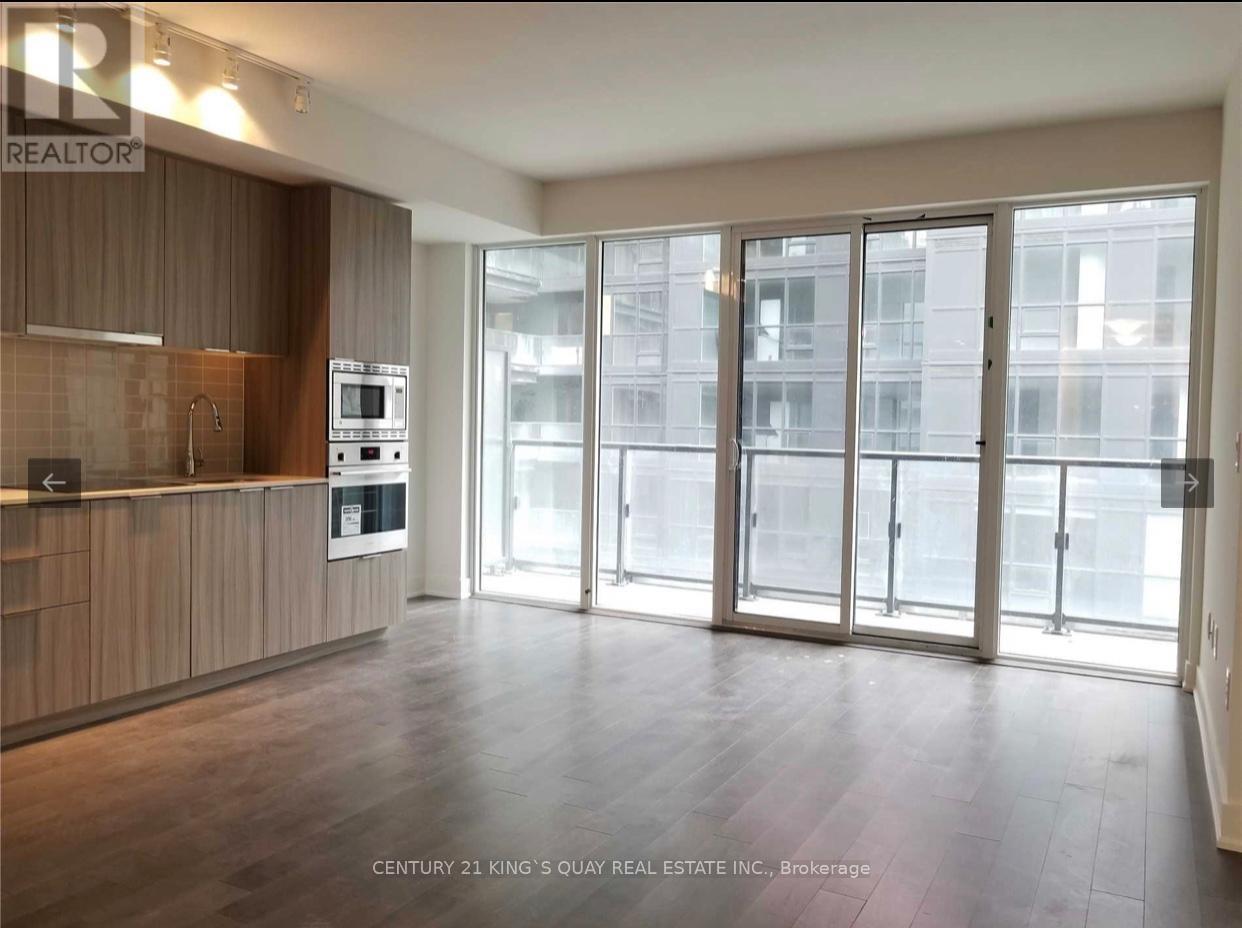 606 - 955 Bay Street, Toronto, ON - Indoor Photo Showing Other Room
