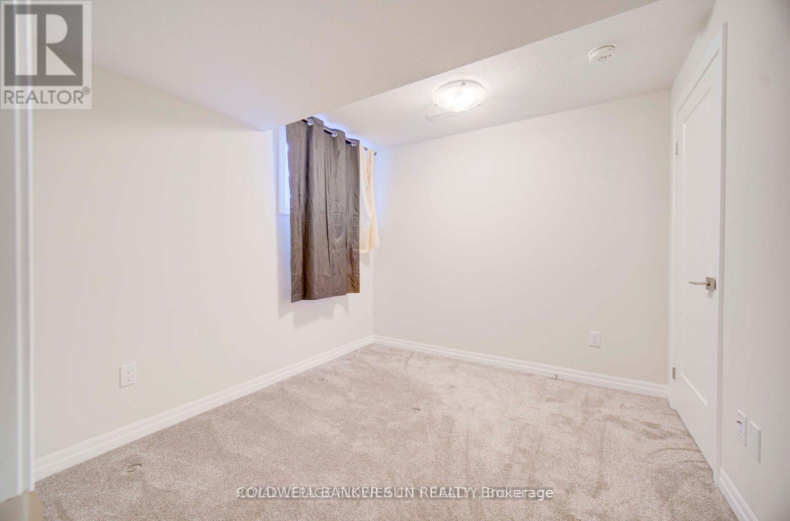 80 Keba Crescent, Tillsonburg, ON - Indoor Photo Showing Other Room