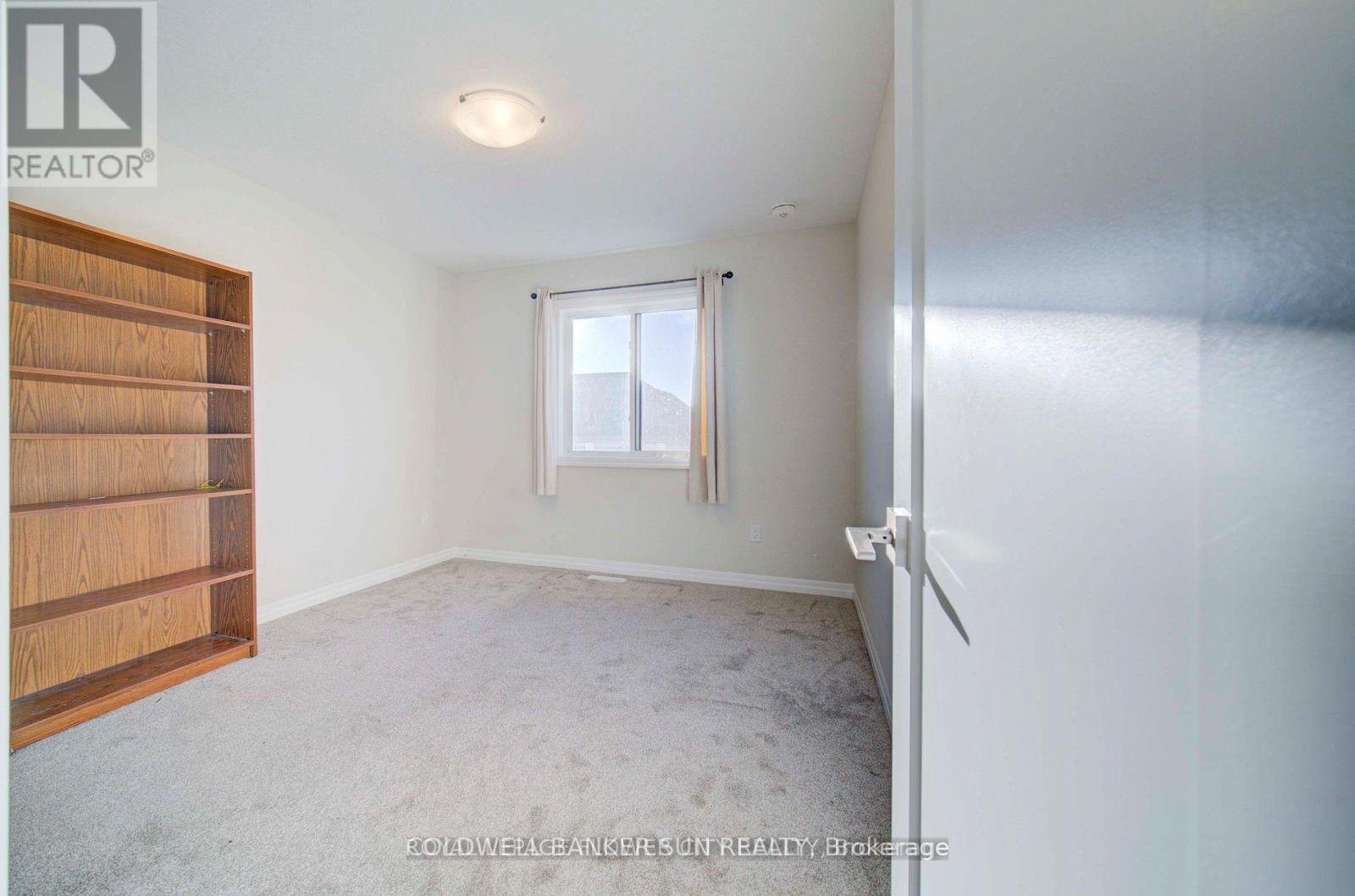 80 Keba Crescent, Tillsonburg, ON - Indoor Photo Showing Other Room