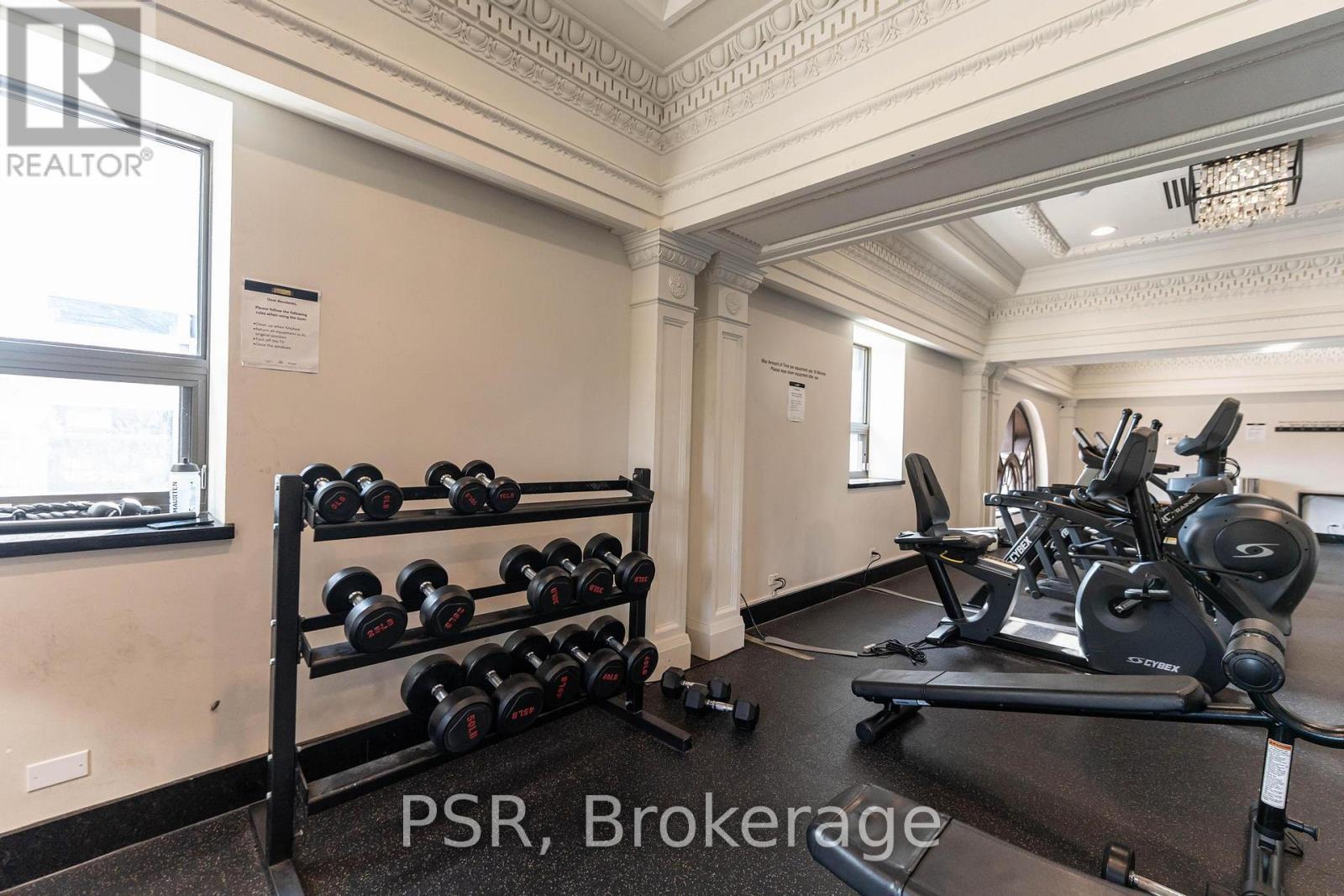 421 - 118 King Street E, Hamilton, ON - Indoor Photo Showing Gym Room