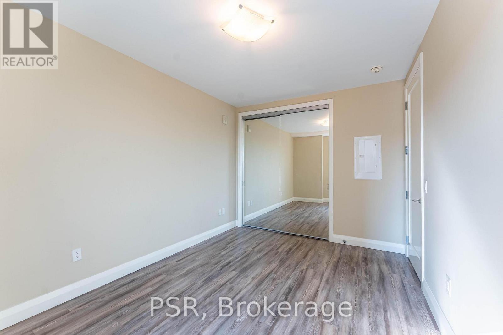 421 - 118 King Street E, Hamilton, ON - Indoor Photo Showing Other Room