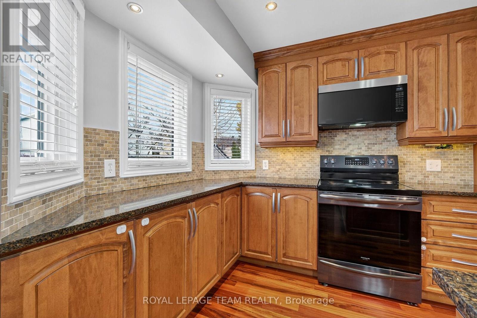 1475 York Mills Drive, Ottawa, ON - Indoor Photo Showing Kitchen