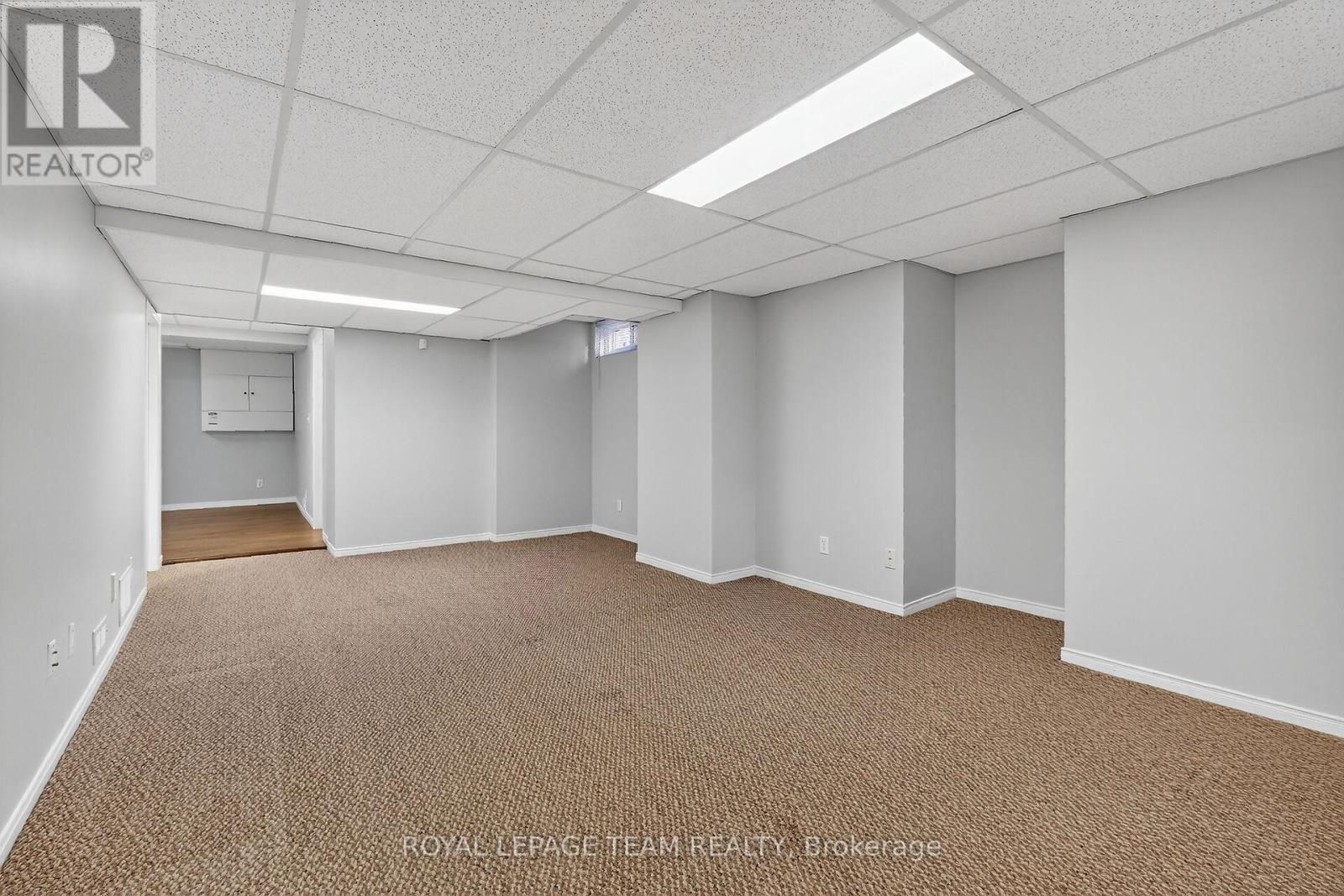 1475 York Mills Drive, Ottawa, ON - Indoor