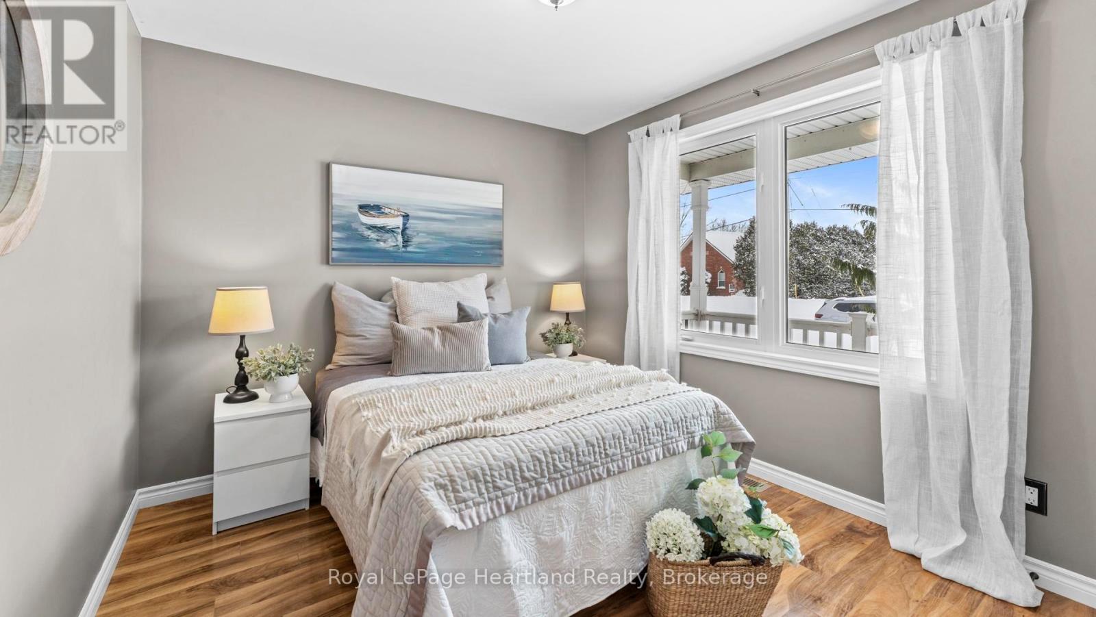 180 Toronto Boulevard, Huron East (Vanastra), ON - Indoor Photo Showing Bedroom