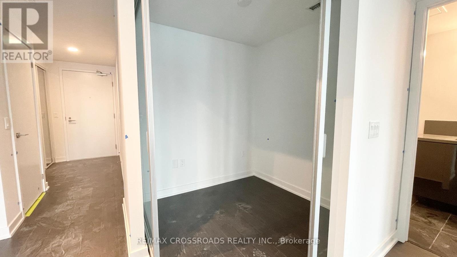 2716 - 230 Simcoe Street, Toronto, ON - Indoor Photo Showing Other Room