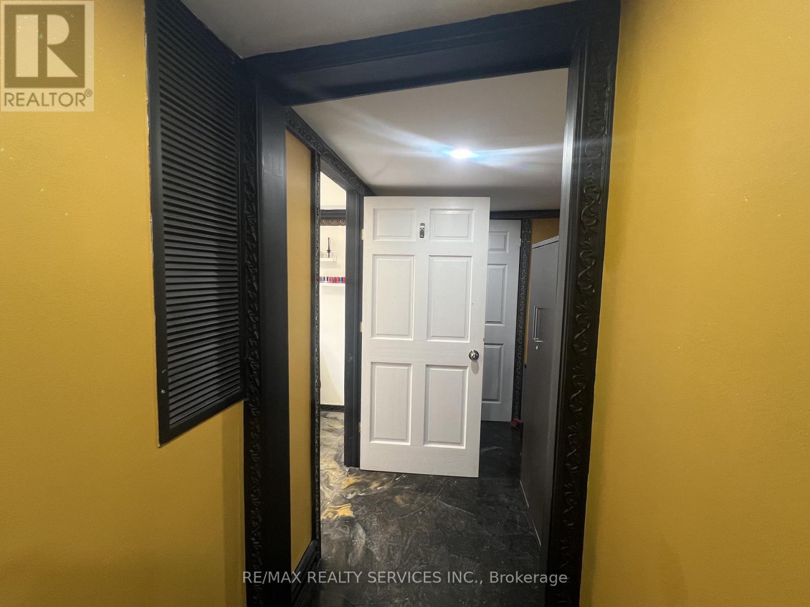 34 Berwick Avenue, Toronto, ON