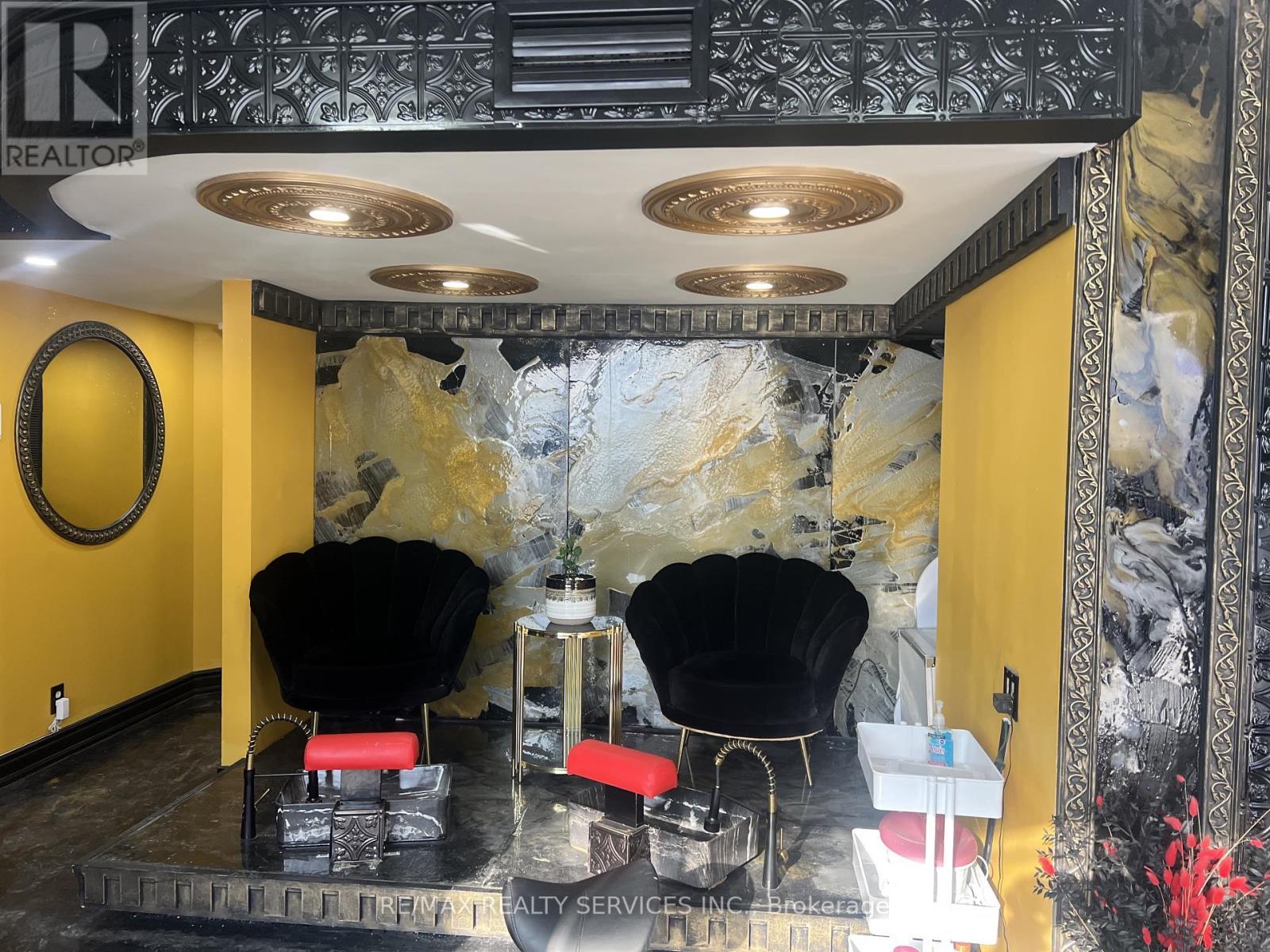 34 Berwick Avenue, Toronto, ON